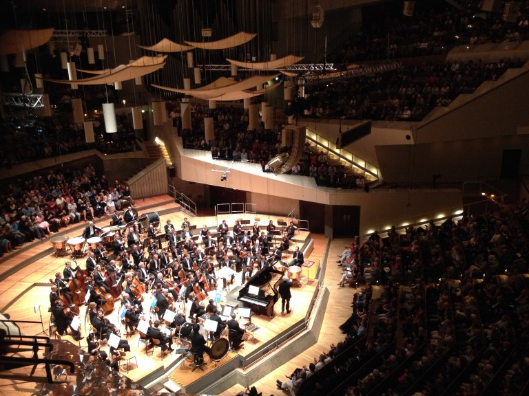 András Schiff Daniel Barenboim Béla Bartók Klavierkonzert Nr. 1 Staatskapelle Berlin Philharmonie