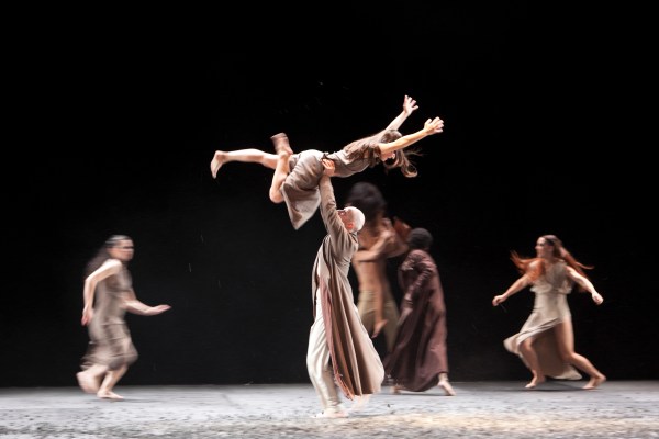 Sasha Waltz Sacre du Printemps Saatsoper Berlin