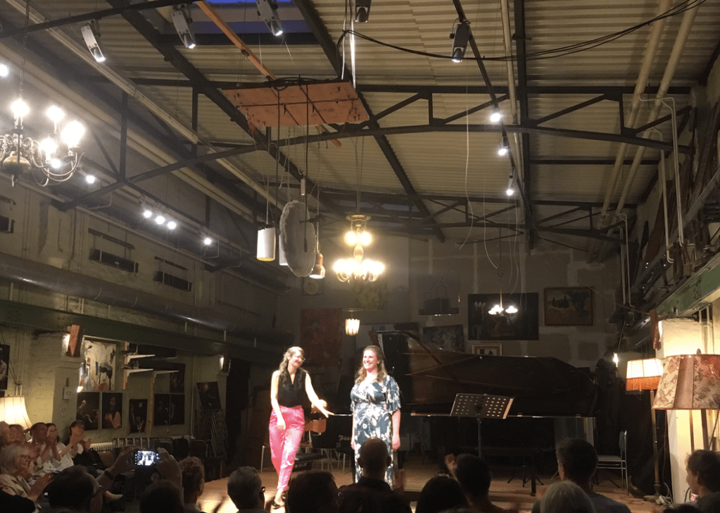 Emma Moore Klara Hornig Songs Lieder mélodies Berg Zemlinsky Strauss Poulenc