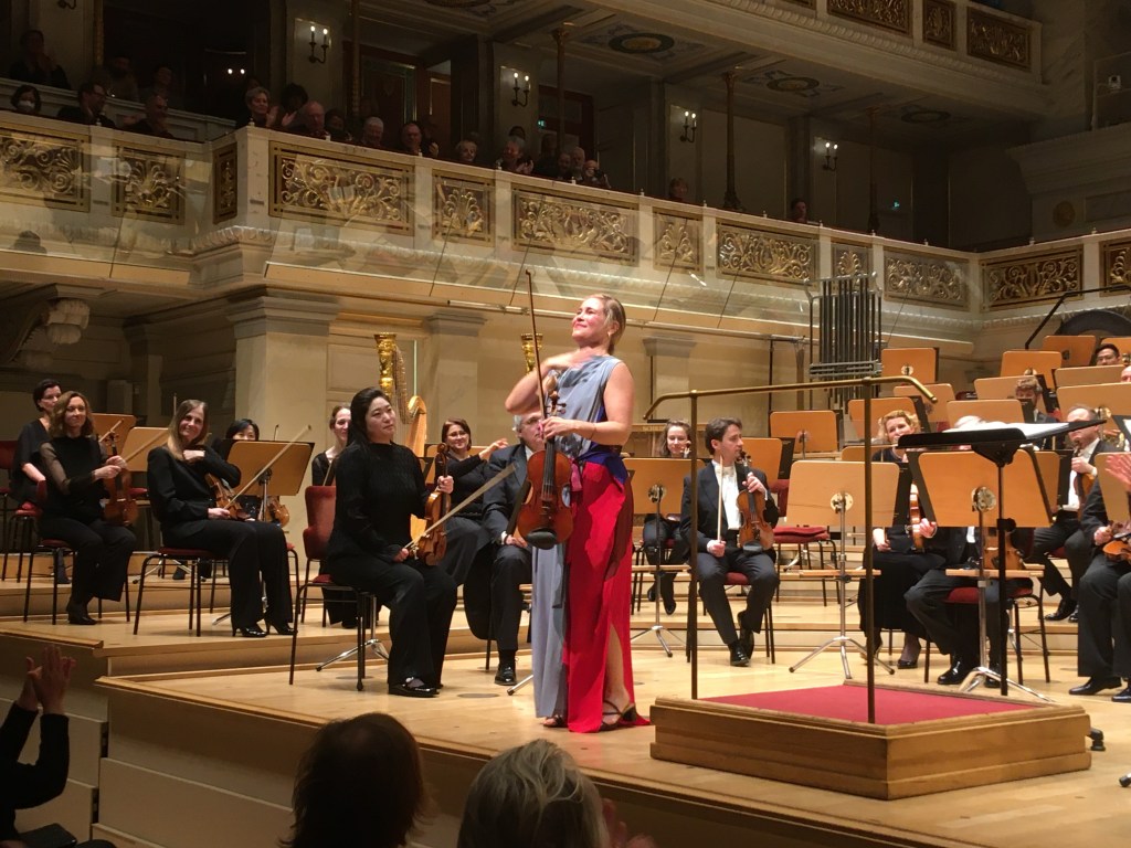Leila Josefowicz Berlin Konzerthaus ALban Berg Violinkonzert
